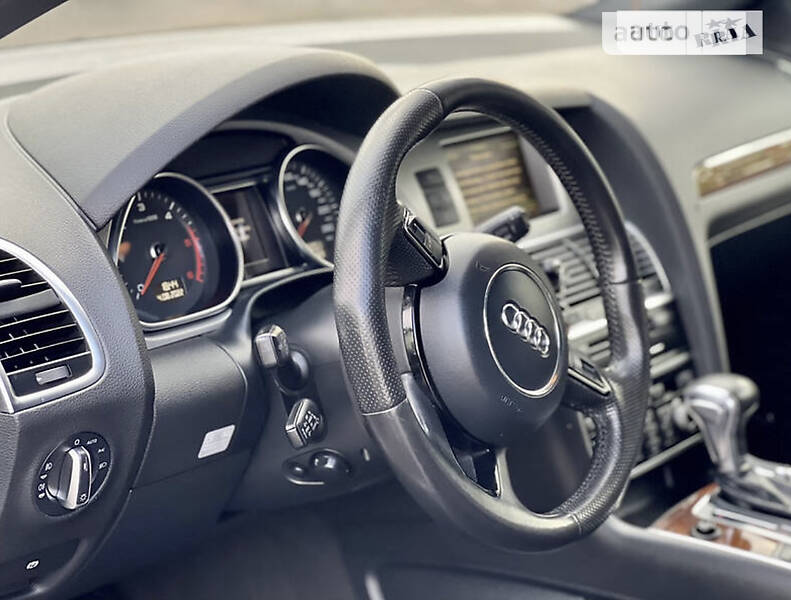 Позашляховик / Кросовер Audi Q7 2012 в Бердичеві