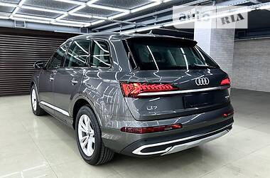 Позашляховик / Кросовер Audi Q7 2022 в Києві