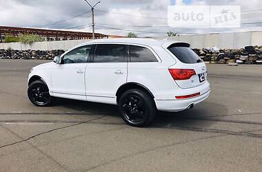 Позашляховик / Кросовер Audi Q7 2013 в Одесі