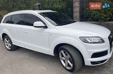 Внедорожник / Кроссовер Audi Q7 2014 в 
