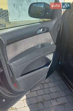 Внедорожник / Кроссовер Audi Q7 2013 в Каменец-Подольском