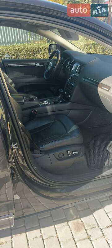 Внедорожник / Кроссовер Audi Q7 2013 в Каменец-Подольском