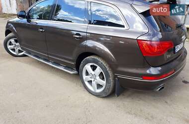 Внедорожник / Кроссовер Audi Q7 2013 в Сумах