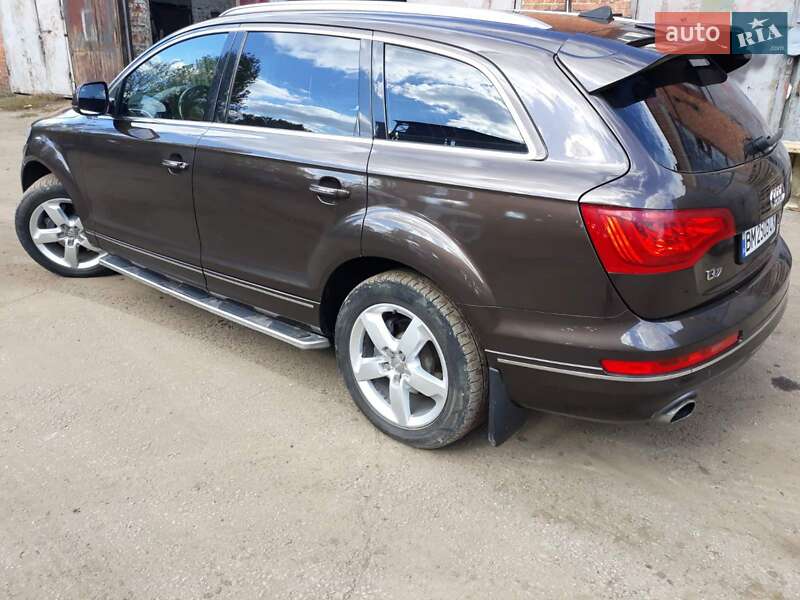 Внедорожник / Кроссовер Audi Q7 2013 в Сумах
