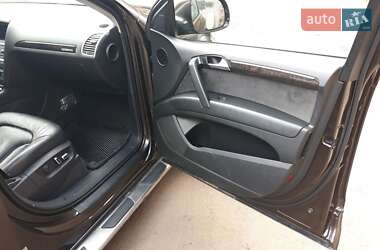 Внедорожник / Кроссовер Audi Q7 2013 в Сумах