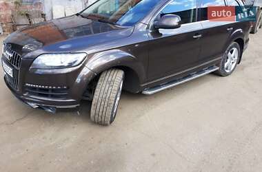 Внедорожник / Кроссовер Audi Q7 2013 в Сумах