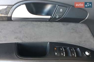 Внедорожник / Кроссовер Audi Q7 2013 в 