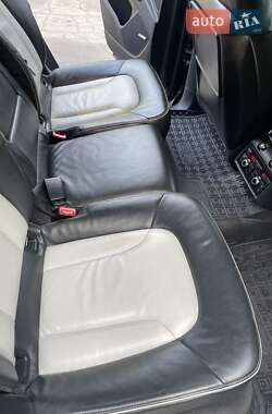 Внедорожник / Кроссовер Audi Q7 2013 в 