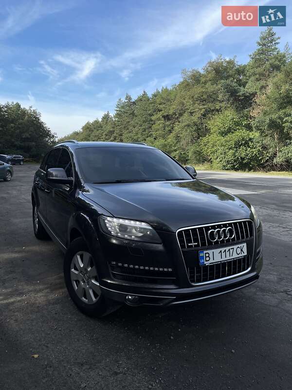 Внедорожник / Кроссовер Audi Q7 2013 в Кременчуге