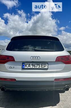 Внедорожник / Кроссовер Audi Q7 2013 в Буче