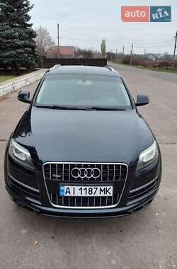 Внедорожник / Кроссовер Audi Q7 2010 в Барышевке