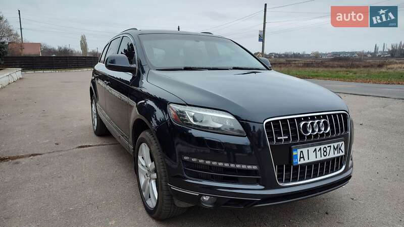 Внедорожник / Кроссовер Audi Q7 2010 в Барышевке