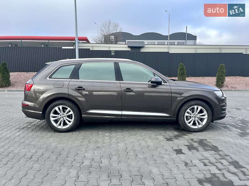 Внедорожник / Кроссовер Audi Q7 2017 в Тернополе