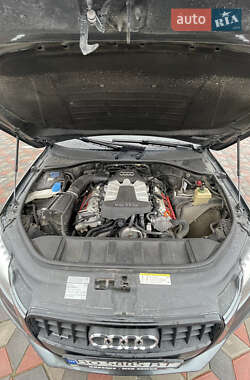 Внедорожник / Кроссовер Audi Q7 2013 в 