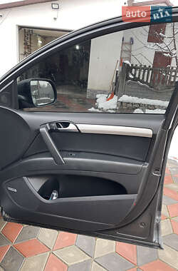 Внедорожник / Кроссовер Audi Q7 2013 в 