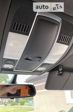 Внедорожник / Кроссовер Audi Q7 2011 в 