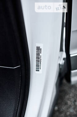 Внедорожник / Кроссовер Audi Q7 2015 в 