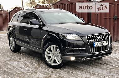 Внедорожник / Кроссовер Audi Q7 2012 в 
