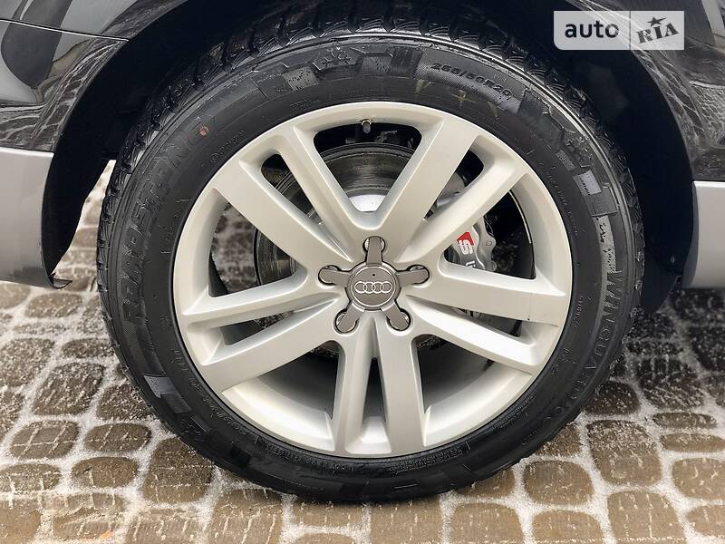 Позашляховик / Кросовер Audi Q7 2012 в Рівному