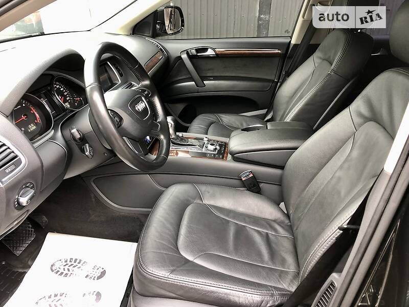 Позашляховик / Кросовер Audi Q7 2012 в Рівному