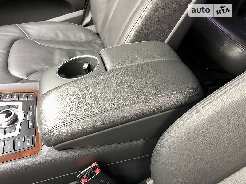 Позашляховик / Кросовер Audi Q7 2012 в Рівному
