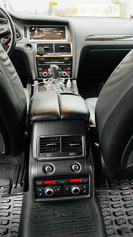 Внедорожник / Кроссовер Audi Q7 2010 в Киеве