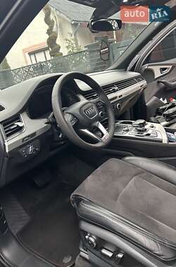 Внедорожник / Кроссовер Audi Q7 2015 в Тячеве