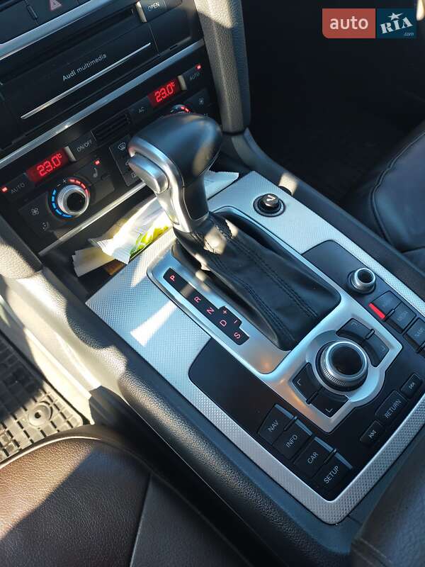 Позашляховик / Кросовер Audi Q7 2012 в Полтаві фото 25 Позашляховик / Кросовер Audi Q7 2012 в Полтаві