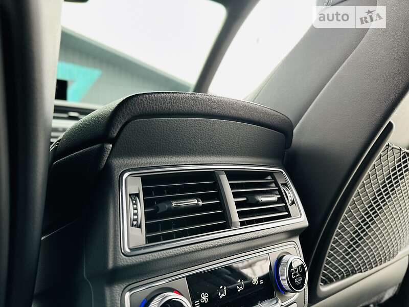 Позашляховик / Кросовер Audi Q7 2019 в Мукачевому