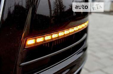 Внедорожник / Кроссовер Audi Q7 2014 в 