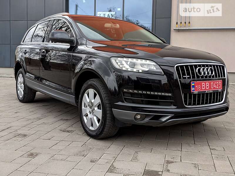Внедорожник / Кроссовер Audi Q7 2014 в Ровно