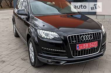 Внедорожник / Кроссовер Audi Q7 2014 в 
