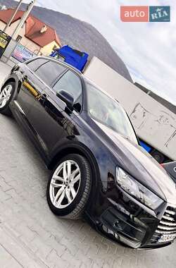 Внедорожник / Кроссовер Audi Q7 2015 в Тячеве