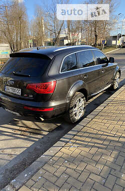 Внедорожник / Кроссовер Audi Q7 2012 в Киеве