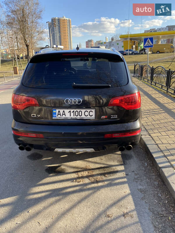 Внедорожник / Кроссовер Audi Q7 2012 в Киеве