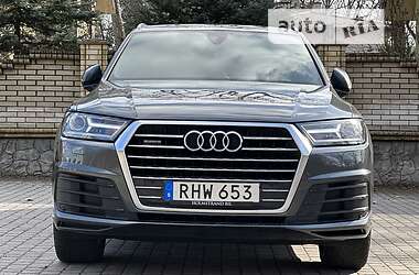 Внедорожник / Кроссовер Audi Q7 2016 в 