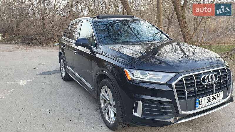 Позашляховик / Кросовер Audi Q7 2020 в Полтаві