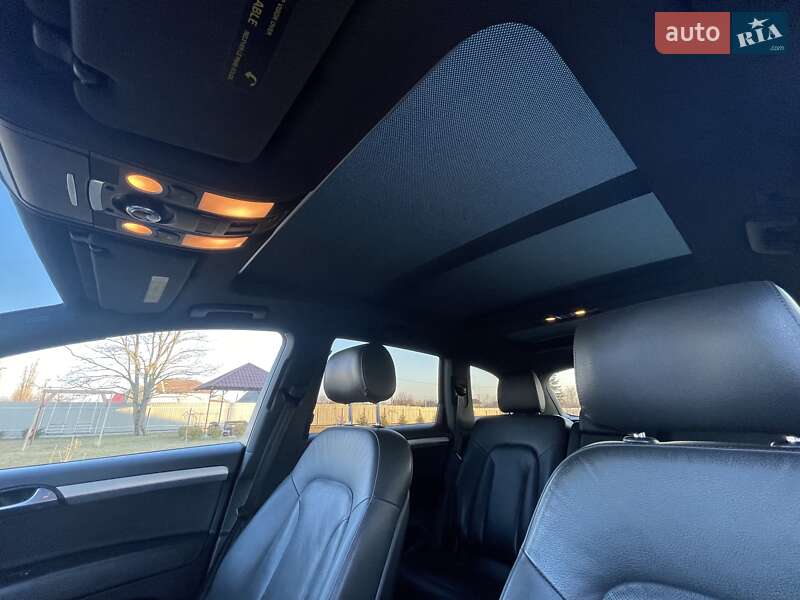 Внедорожник / Кроссовер Audi Q7 2013 в Киеве