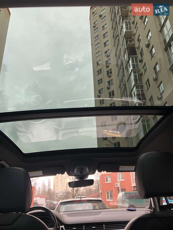 Позашляховик / Кросовер Audi Q7 2016 в Києві