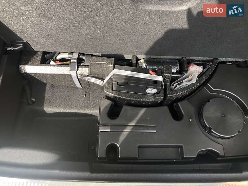 Позашляховик / Кросовер Audi Q7 2016 в Києві