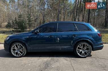 Внедорожник / Кроссовер Audi Q7 2018 в 