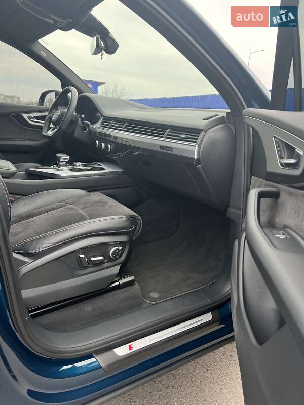 Внедорожник / Кроссовер Audi Q7 2018 в Кропивницком