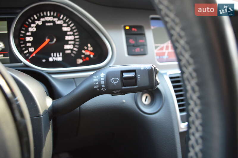 Позашляховик / Кросовер Audi Q7 2013 в Львові