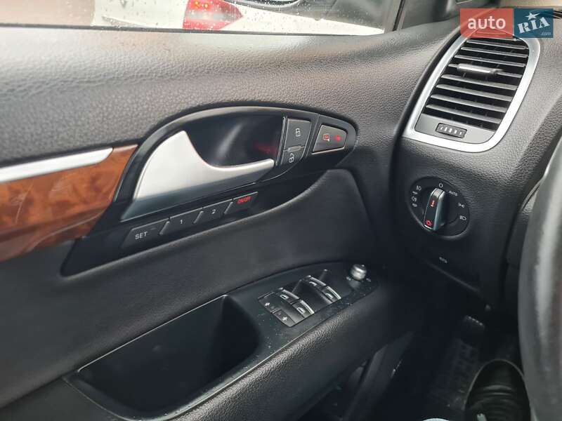 Внедорожник / Кроссовер Audi Q7 2014 в Тернополе