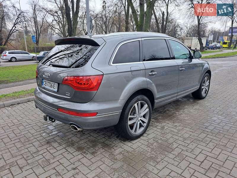 Позашляховик / Кросовер Audi Q7 2015 в Львові