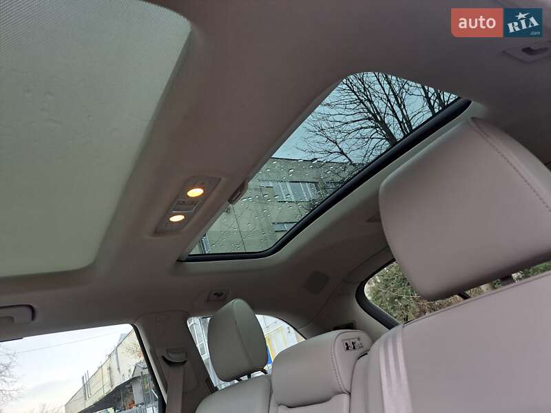 Позашляховик / Кросовер Audi Q7 2015 в Львові