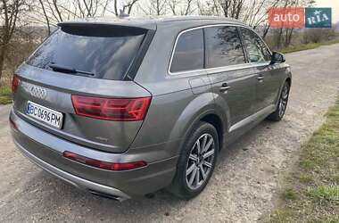 Позашляховик / Кросовер Audi Q7 2017 в 