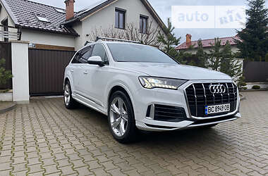 Позашляховик / Кросовер Audi Q7 2020 в Стрию