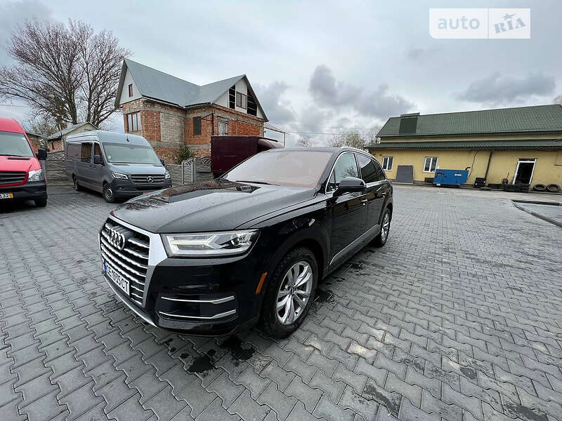 Внедорожник / Кроссовер Audi Q7 2017 в Черновцах