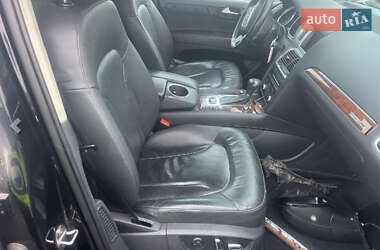 Внедорожник / Кроссовер Audi Q7 2012 в 